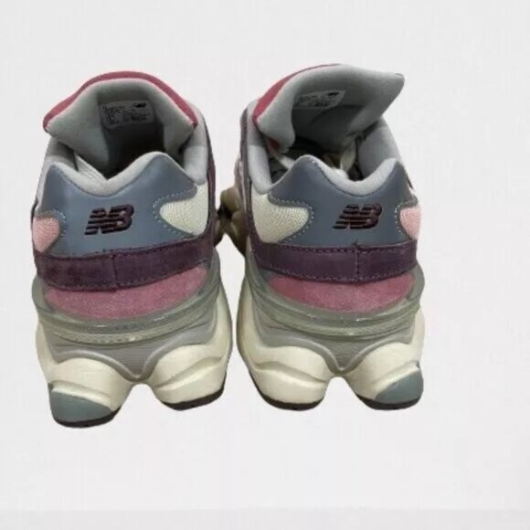 New Balance NWOT Men's 9060 Sea Salt Cherry Blossom U9060TRU Sneakers Size 8.5 - Picture 9 of 10